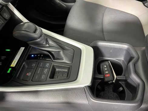 Used 2024 Toyota RAV4 XLE w/ Convenience Package AWD/4WD image 23