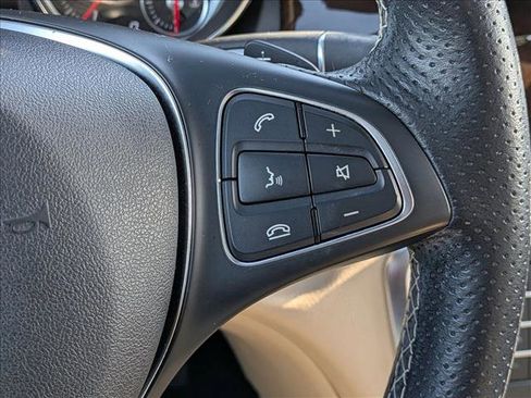 Used 2019 Mercedes-Benz CLA 250 image 13