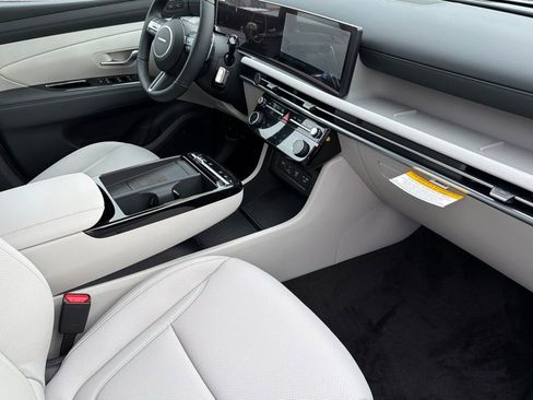 New 2026 Hyundai Tucson Limited image 14