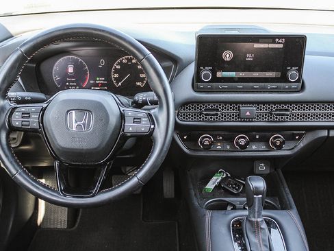 Used 2025 Honda HR-V Sport image 15