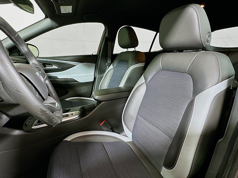 Used 2024 Buick Envista Preferred w/ Convenience I Package FWD image 11