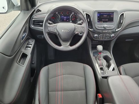 Used 2022 Chevrolet Equinox RS w/ LPO, Floor Liner Package FWD image 13