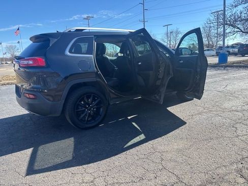 Used 2014 Jeep Cherokee Limited w/ Technology Group image 34