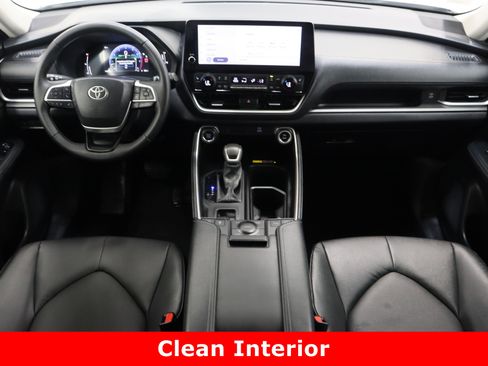 Certified 2025 Toyota Grand Highlander AWD image 31
