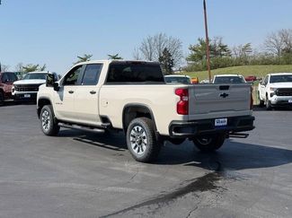 New 2026 Chevrolet Silverado 2500 Custom w/ Custom Value Package AWD/4WD video 3
