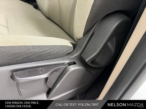 Used 2016 Ford Transit Connect XLT FWD image 21