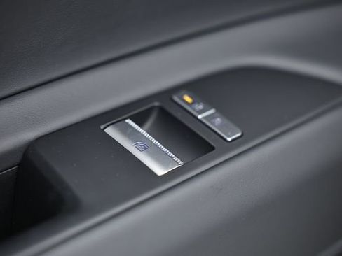 Certified 2025 Genesis GV80 2.5T Standard image 23