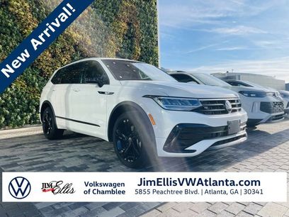 Certified 2024 Volkswagen Tiguan SE R-Line