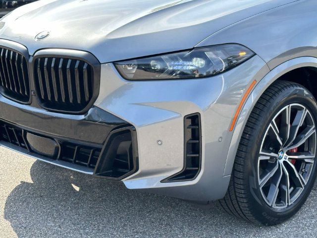 Certified 2025 BMW X5 xDrive40i w/ M Sport Package AWD/4WD image 12