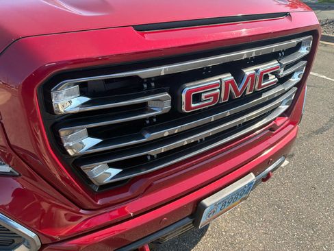 Used 2019 GMC Sierra 1500 AT4 w/ AT4 Premium Package AWD/4WD image 4