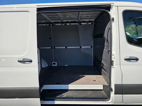 Used 2026 Mercedes-Benz Sprinter 2500 image 12