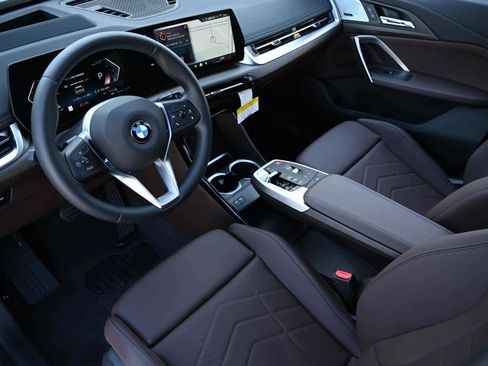 Used 2024 BMW X1 xDrive28i w/ Premium Package image 6