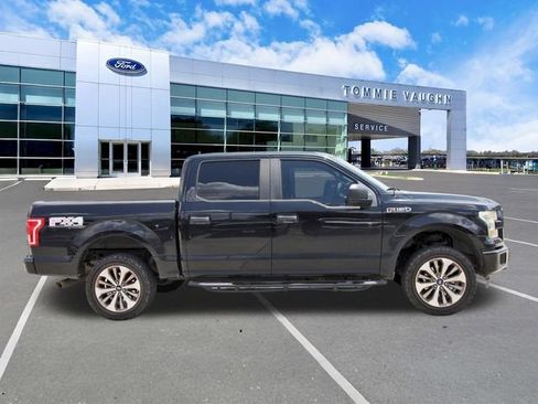 Used 2017 Ford F150 XL w/ Equipment Group 101A Mid AWD/4WD image 6