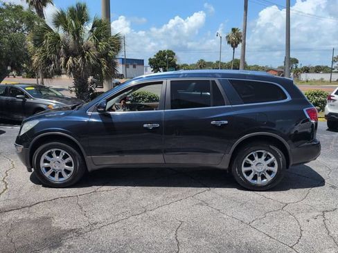 Used 2011 Buick Enclave CXL FWD image 8
