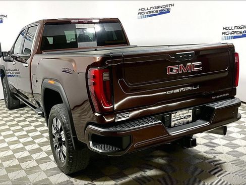 Used 2024 GMC Sierra 2500 Denali w/ Denali Reserve Package AWD/4WD image 8