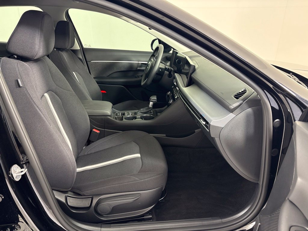 Certified 2026 Hyundai Sonata SE FWD image 12
