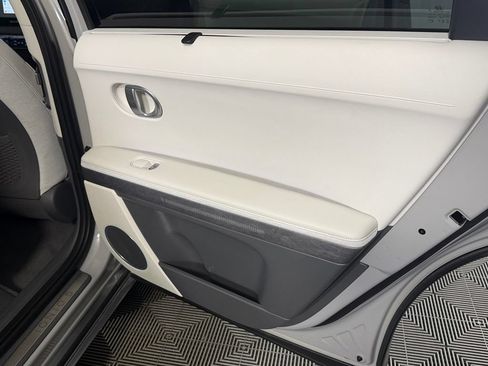 Used 2024 Hyundai Ioniq 5 Limited AWD/4WD image 32