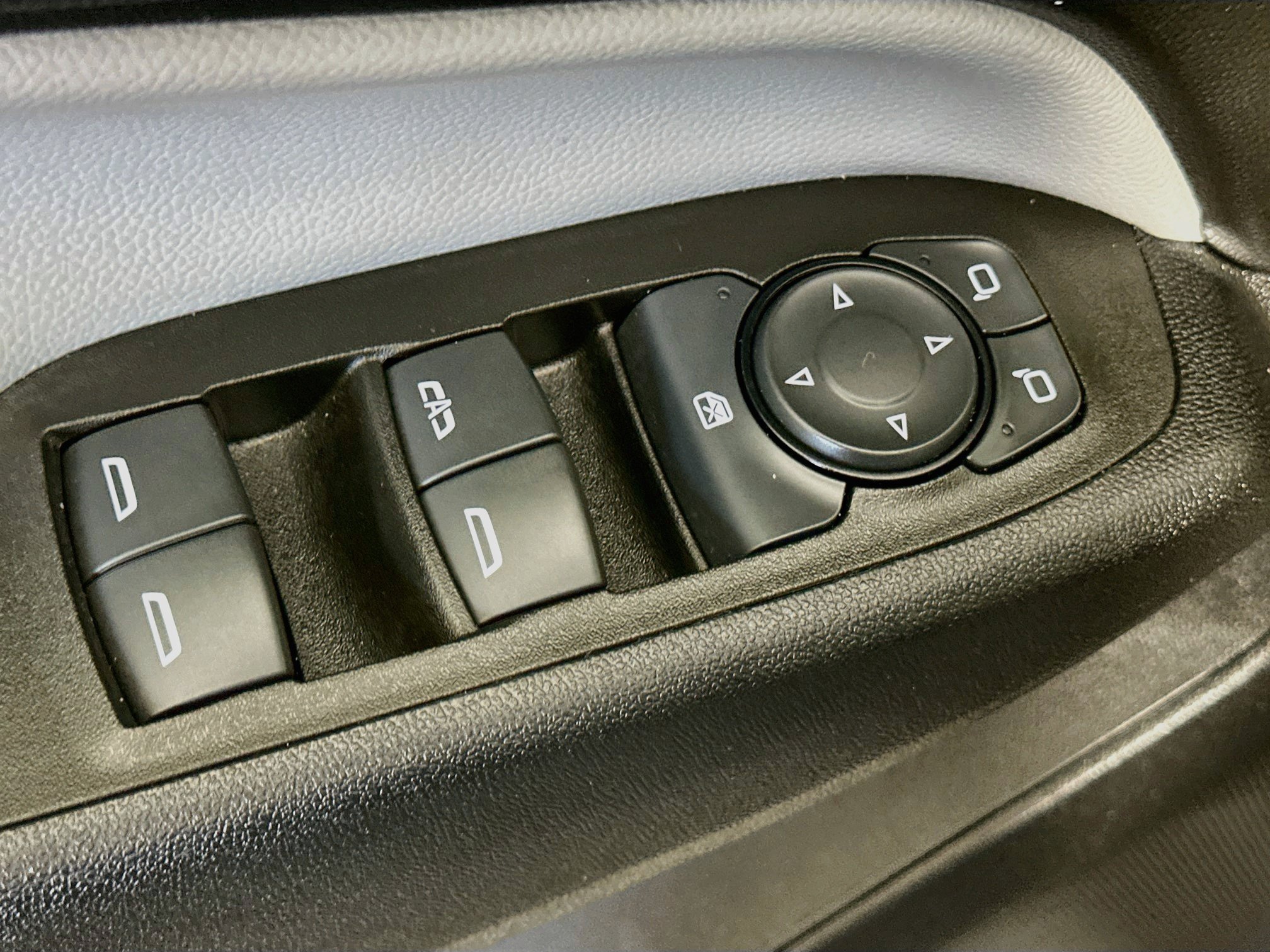 Used 2024 Chevrolet Equinox LS w/ LS Convenience Package FWD image 15