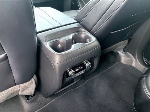 Used 2025 GMC Acadia Elevation w/ Elevation Premium Package image 22