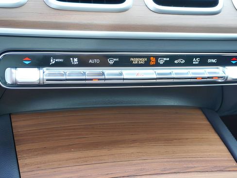 New 2025 Mercedes-Benz GLE 450 4MATIC image 15