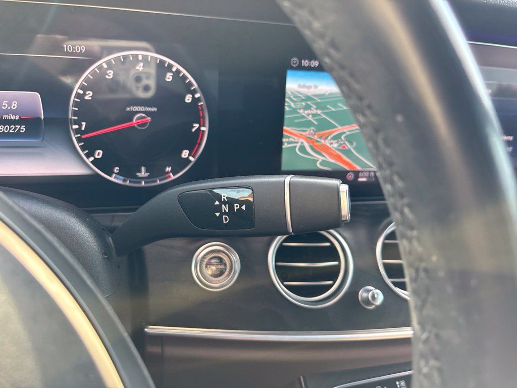 Used 2018 Mercedes-Benz E 400 4MATIC Sedan image 29