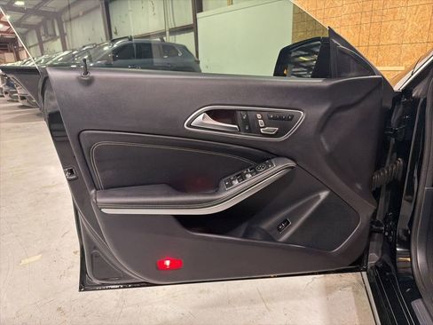 Used 2019 Mercedes-Benz CLA 250 image 23