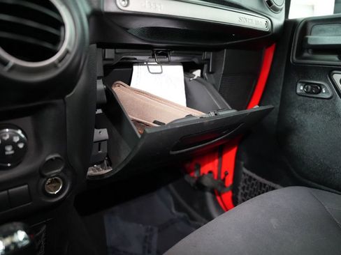 Used 2016 Jeep Wrangler Sport image 37