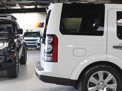 Used 2016 Land Rover LR4 HSE AWD/4WD image 68