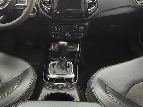 Used 2021 Jeep Compass Latitude FWD image 22