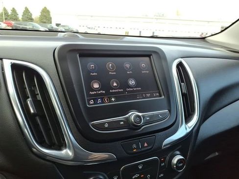 Used 2023 Chevrolet Equinox LT FWD image 17