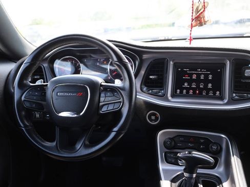 Used 2022 Dodge Challenger GT AWD/4WD image 21