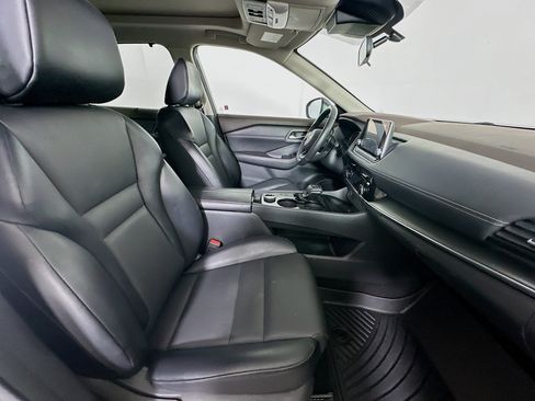 Used 2021 Nissan Rogue SV w/ Premium Package AWD/4WD image 31