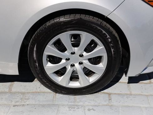 Used 2023 Toyota Corolla LE FWD image 39