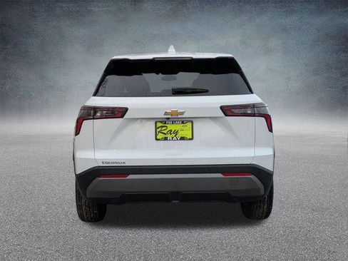 New 2026 Chevrolet Equinox LT image 5
