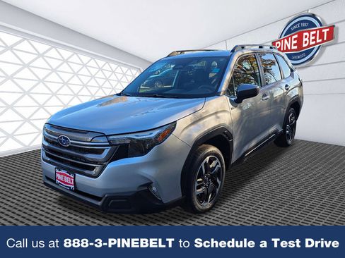 Used 2025 Subaru Forester Premium image 1