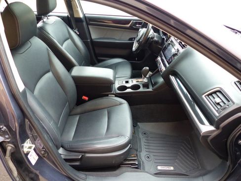 Used 2017 Subaru Legacy 2.5i Sport image 44