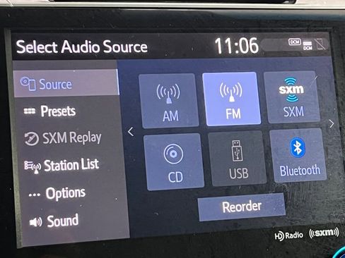 Used 2020 Toyota Camry XLE image 22