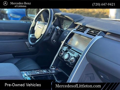 Used 2018 Land Rover Discovery HSE image 30