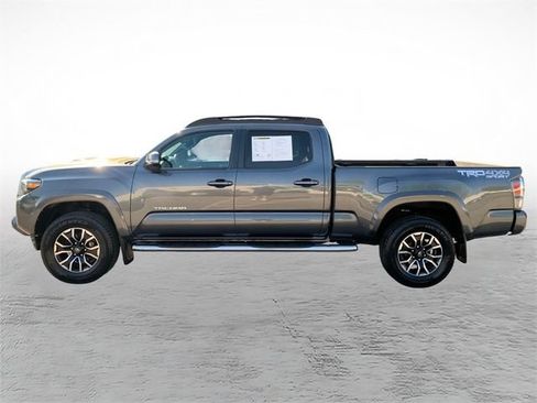 Used 2021 Toyota Tacoma TRD Sport w/ Technology Package AWD/4WD image 6