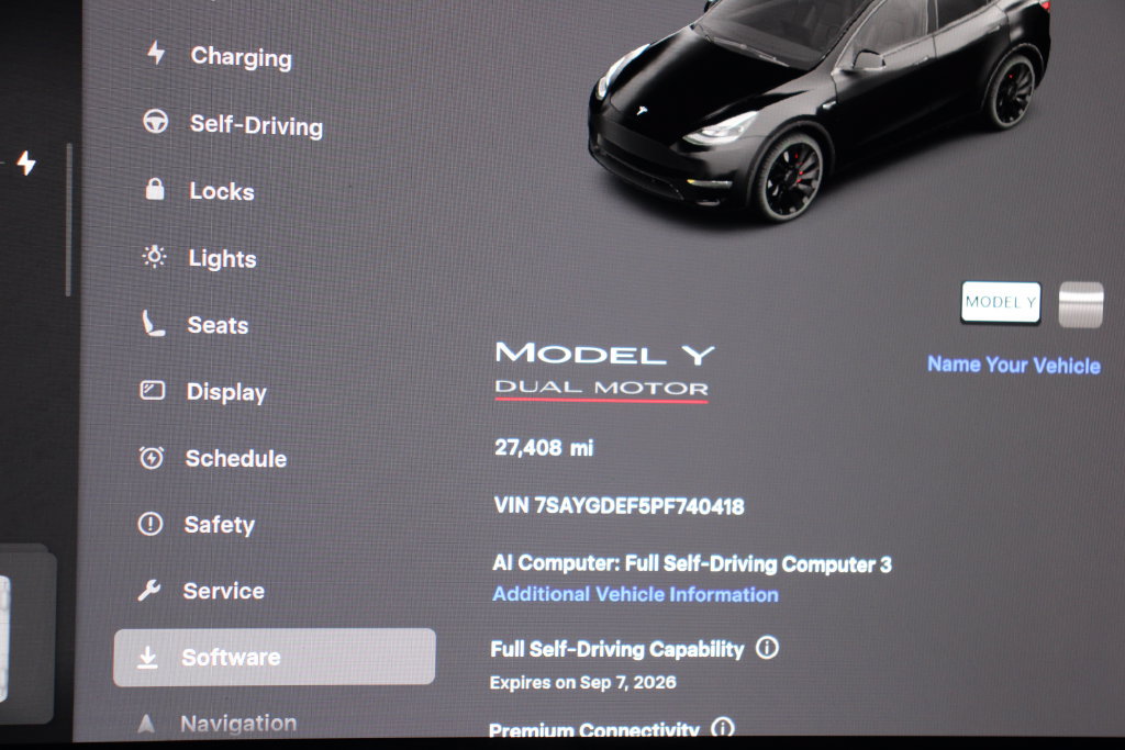 Used 2023 Tesla Model Y Performance AWD/4WD image 21