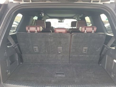 Used 2024 Ford Expedition Limited image 27