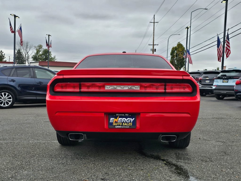 Used 2010 Dodge Challenger R/T RWD image 6