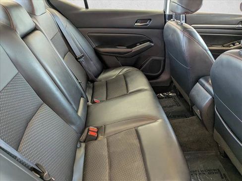 Used 2024 Nissan Altima 2.5 SR FWD image 25