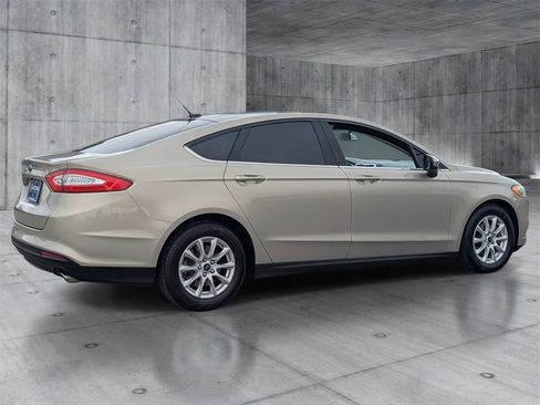 Used 2015 Ford Fusion S image 6