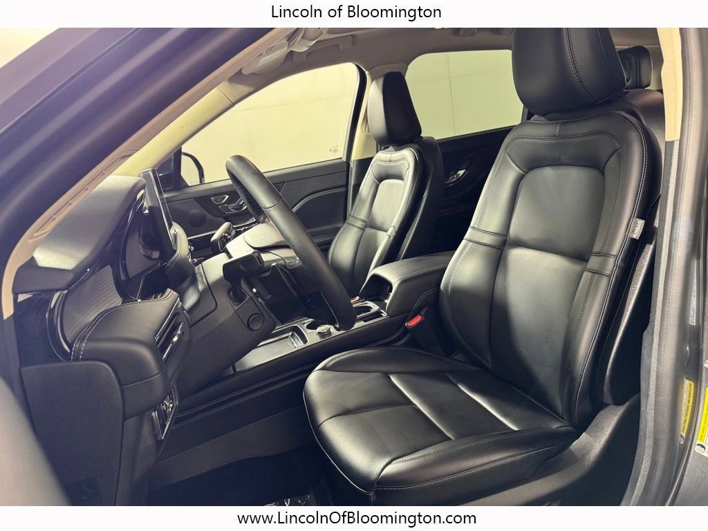 Used 2023 Lincoln Corsair AWD w/ Equipment Group 101A image 16