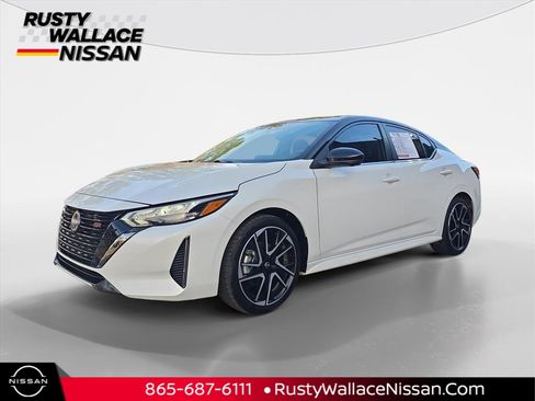 Used 2024 Nissan Sentra SR w/ SR Premium Package image 1