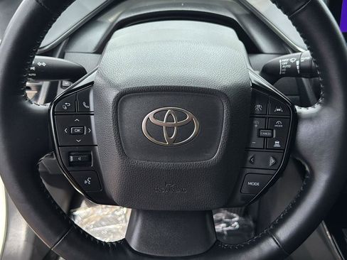 Used 2025 Toyota Prius XLE image 15