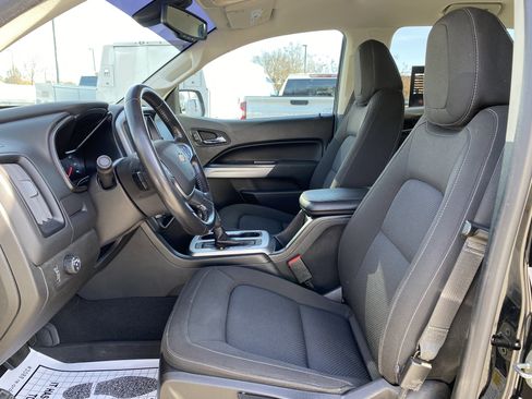 Used 2021 Chevrolet Colorado LT w/ LT Convenience Package image 32