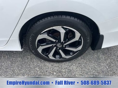 Used 2016 Honda Accord EX-L image 12