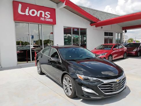 Used 2022 Chevrolet Malibu LT image 4